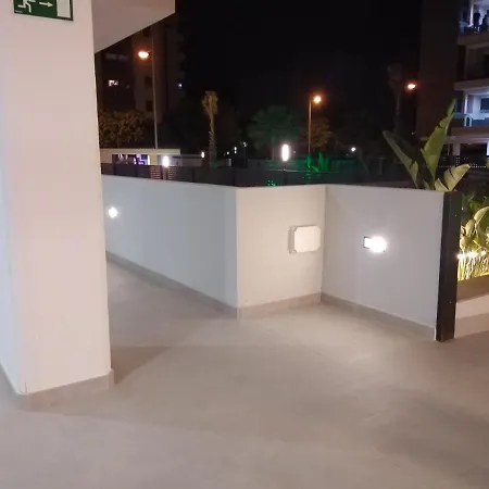 Piso Nuevo Con Piscina Cerca De Parque Familias Y Playa De * Almería